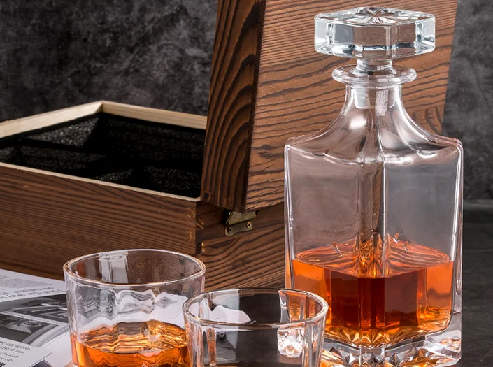 Personalised Decanter Gift Set